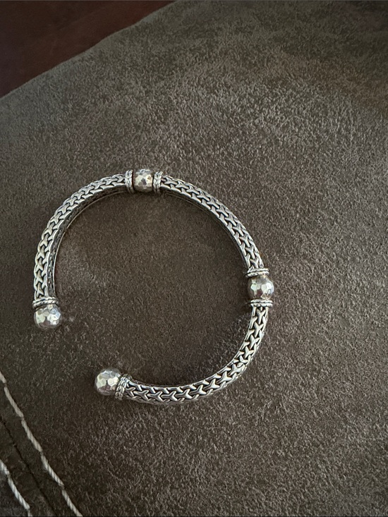JAI Jewelry - JAI Silver crane Textured Open Cuff beaded Bracelet - Size Small.